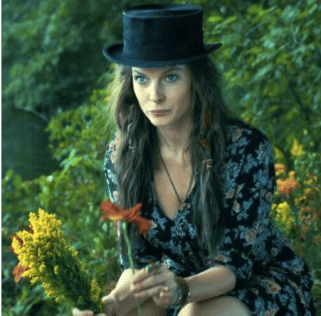 Rose The Hat — Commissions By AmazonMandy